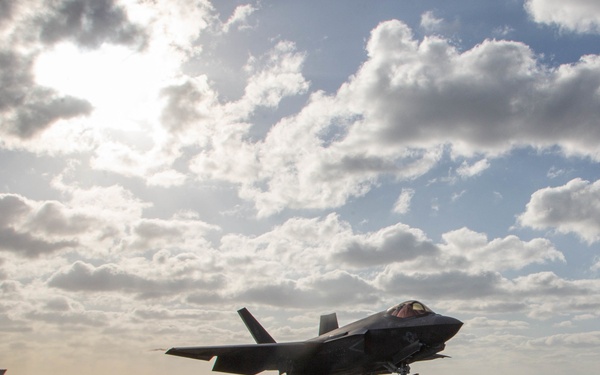 F-35C brings strike capabilities to Jungle Warfare Exercise