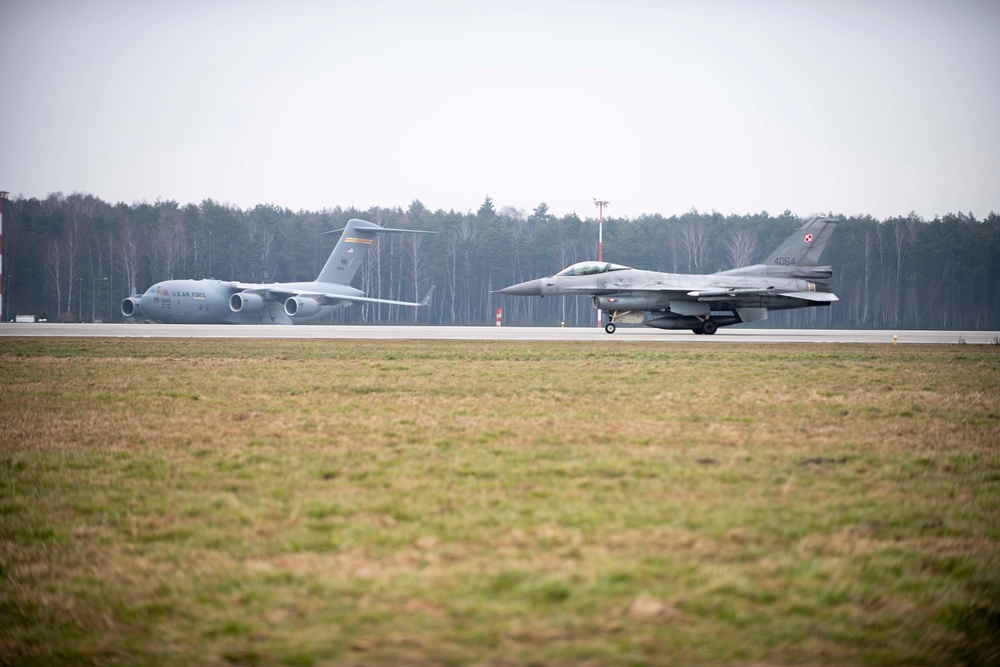 NATO Enhanced Air Policing Begins at Lask