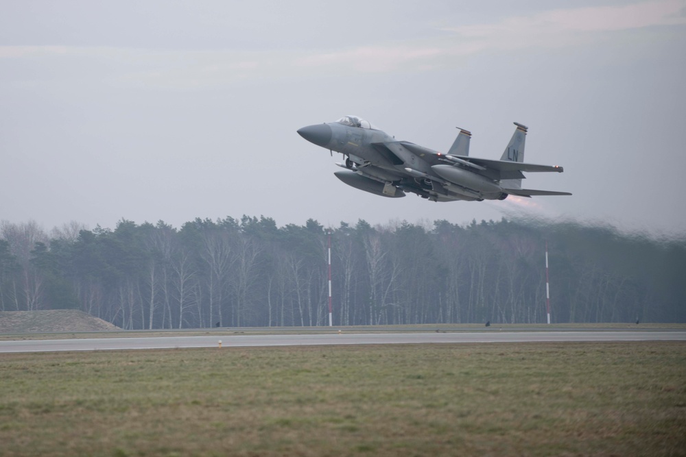 NATO Enhanced Air Policing Begins at Lask