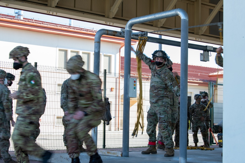 Italian and American Paratroopers Conduct Joint Airborne Operations