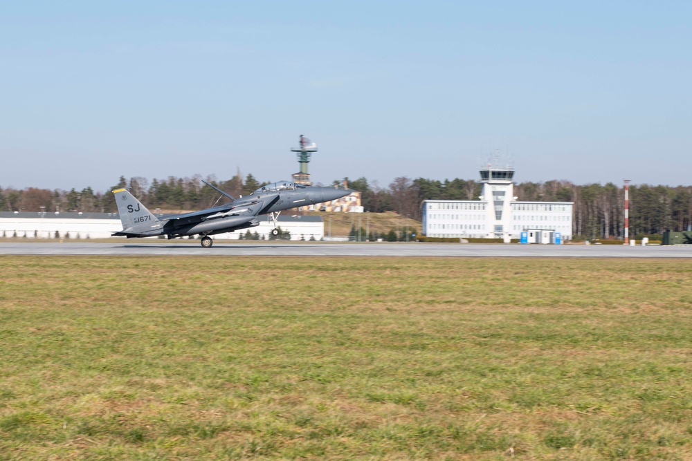 336th Strike Eagles Arrive In Poland