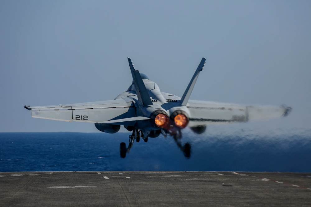 Abraham Lincoln conducts flight operations in support of exercise Jungle Warfare 2022