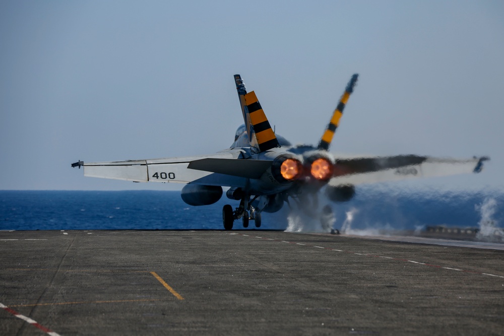 Abraham Lincoln conducts flight operations in support of exercise Jungle Warfare 2022