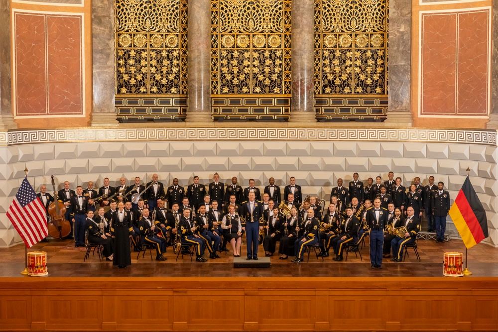 U.S. Army Europe &amp; Africa Band and Chorus Group photo