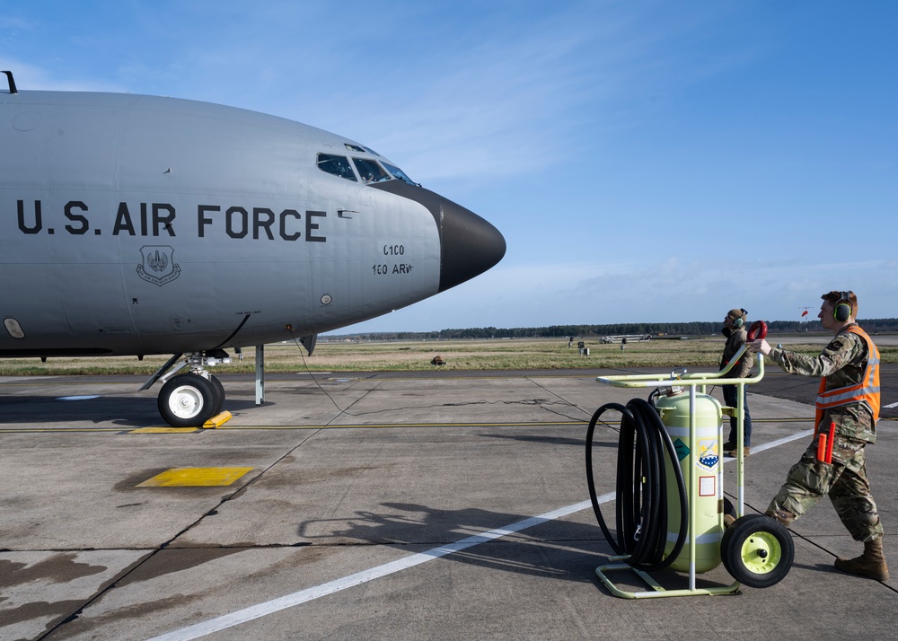 100th AMXS prepares a KC-135 for takeoff at RAF Mildenhall