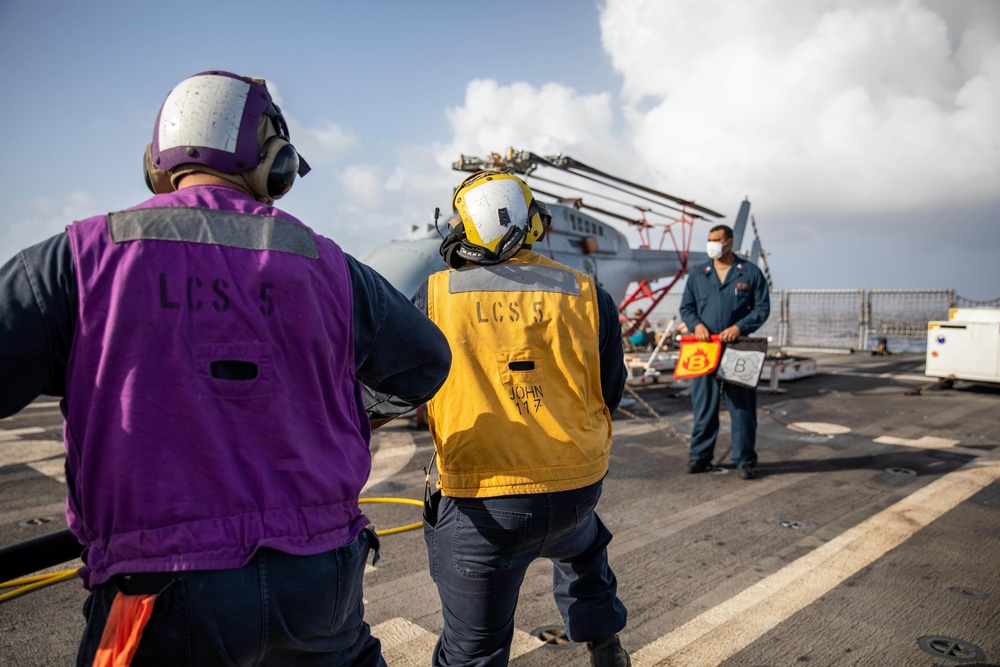 USS Milwaukee Conducts Flight Deck Firefighting Drill