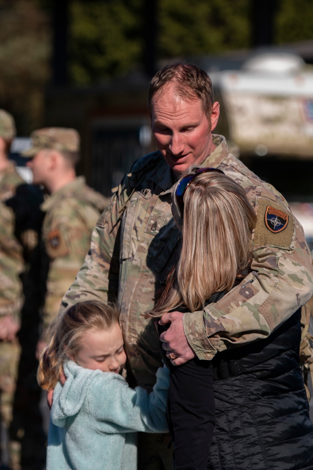 Washington National Guardsmen return home from deployment to Poland