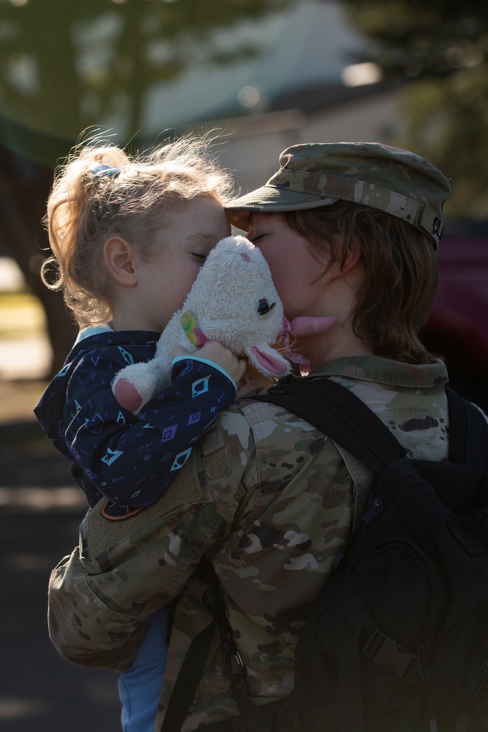 Washington National Guardsmen return home from deployment to Poland