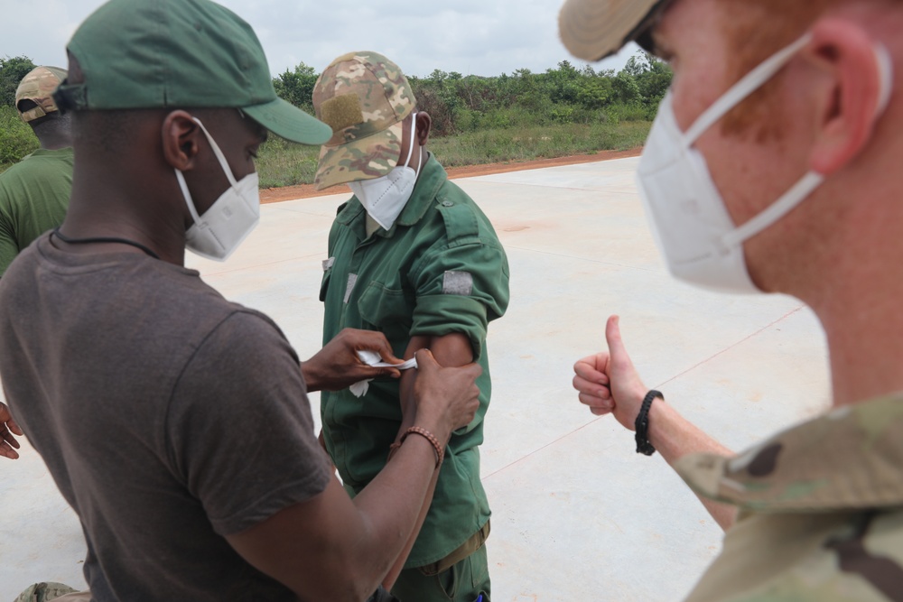 U.S and Côte d'Ivoire special forces conduct TCCC training