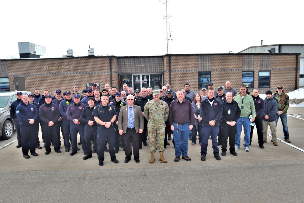 Fort McCoy Garrison leaders thank Directorate of Emergency Services team