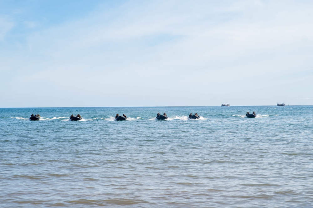 11th MEU and Armed Forces of the Philippines conduct a rehearsal for an amphibious assault in support of MAREX 22 PH