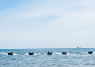 11th MEU and Armed Forces of the Philippines conduct a rehearsal for an amphibious assault in support of MAREX 22 PH