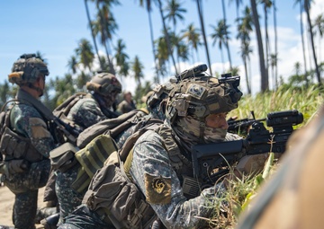 11th MEU and Armed Forces of the Philippines conduct a rehearsal for an amphibious assault in support of MAREX 22 PH
