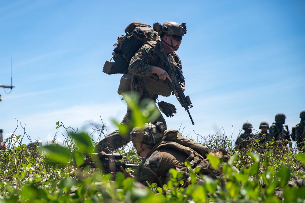 11th MEU and Armed Forces of the Philippines conduct a rehearsal for an amphibious assault in support of MAREX 22 PH