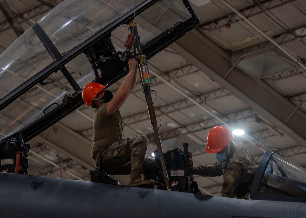 Egress, PHASE work on F-15E Strike Eagle