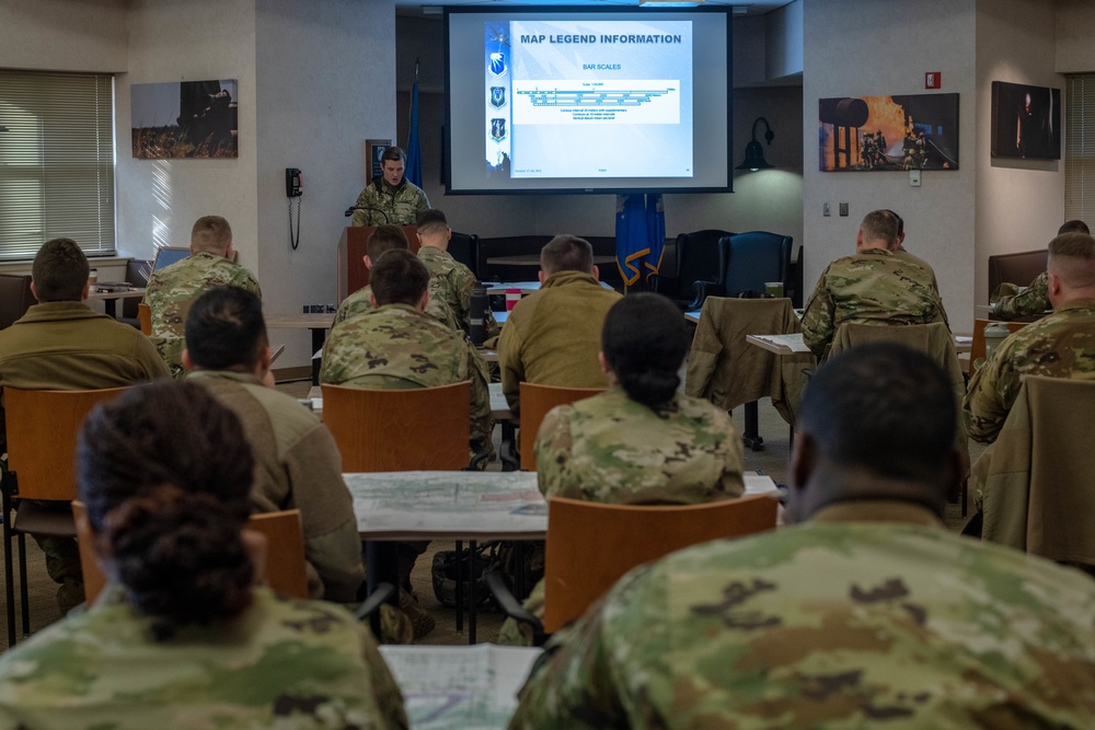 137th CTF teaches land nav skills during MST training