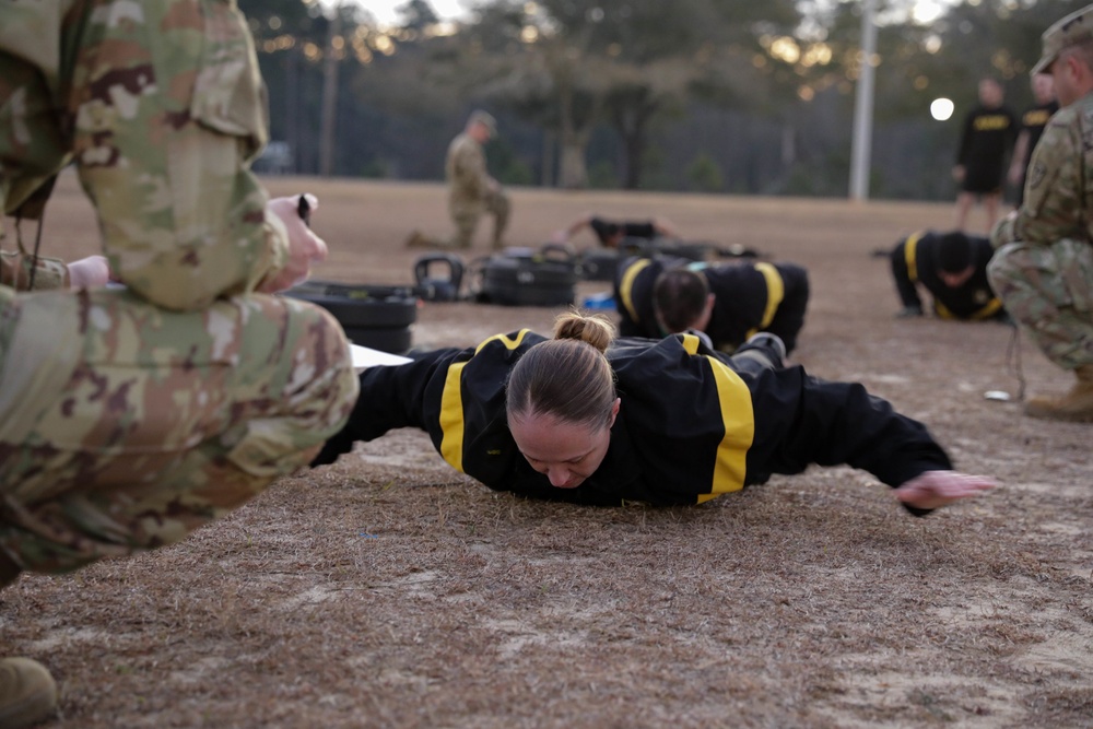 110th Aviation Brigade HHC Conduct the ACFT