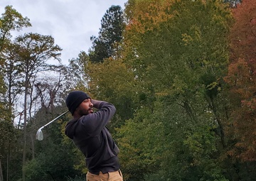 Soldiers at Fort Bragg SRU Overcome Limitations on the Golf Course