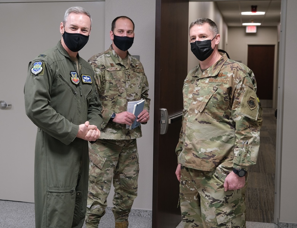 USAFWC vice commander visits 505th CCW