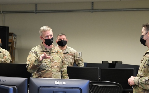 USAFWC vice commander visits 505th CCW