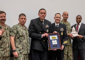 Navy Recruiting Gold “R” Award Winner Announced for 2021