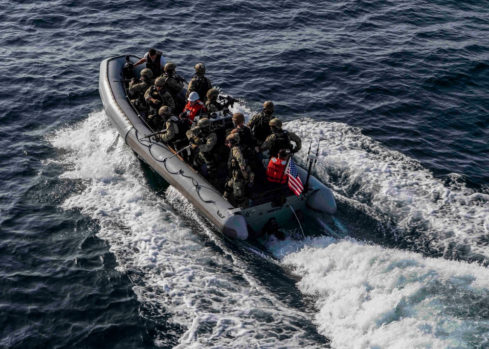 Gridley conducts a VBSS training evolution