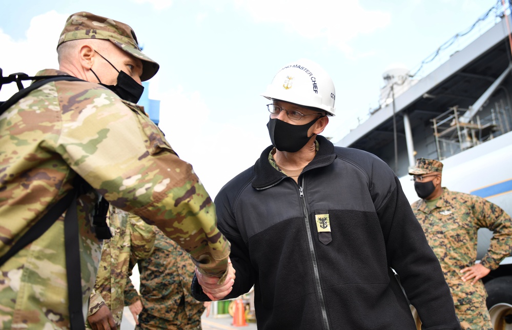 Tour aboard USS Blue Ridge