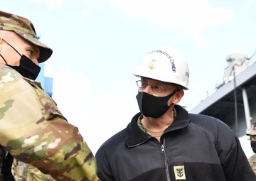 Tour aboard USS Blue Ridge