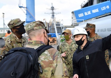 Tour aboard USS Blue Ridge