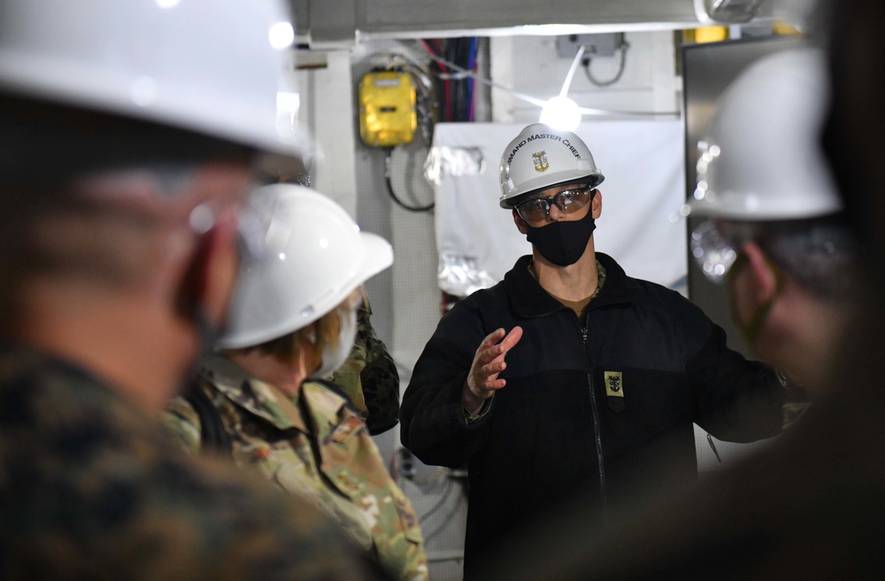 Tour aboard USS Blue Ridge