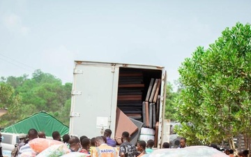 SFAB Soldiers provide humanitarian aid and assistance following explosion in Ghana