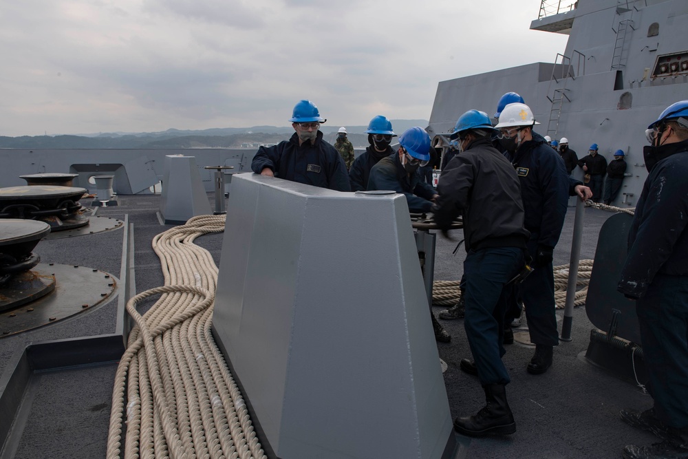 USS New Orleans Anchors Underway