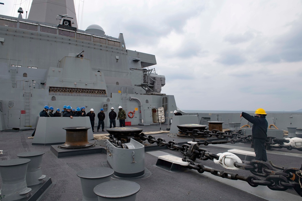 USS New Orleans Anchors Underway