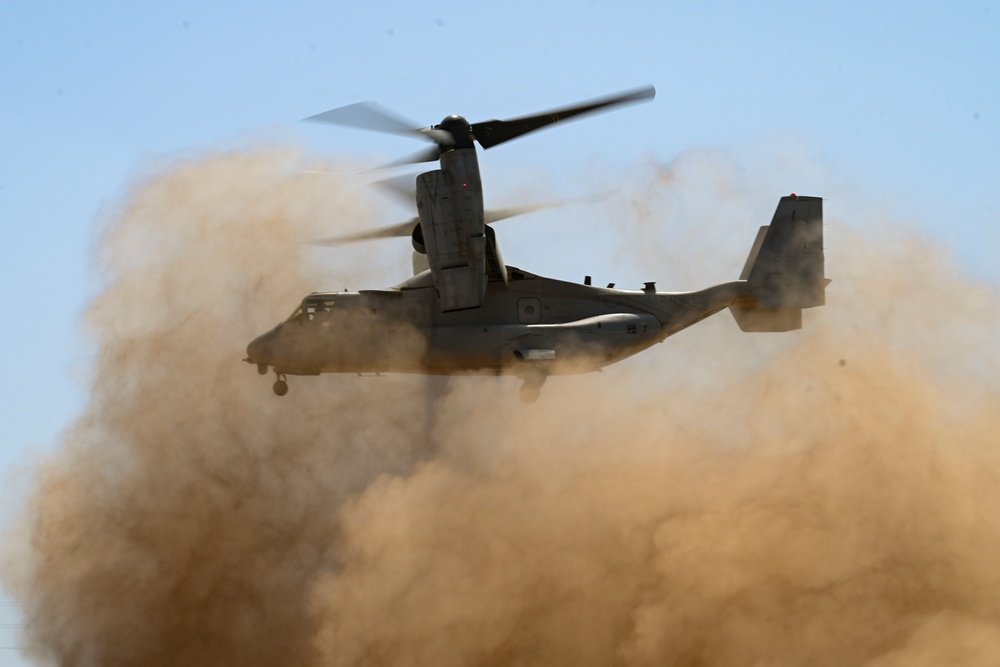 Marines, Soldiers conduct C2 Exercise