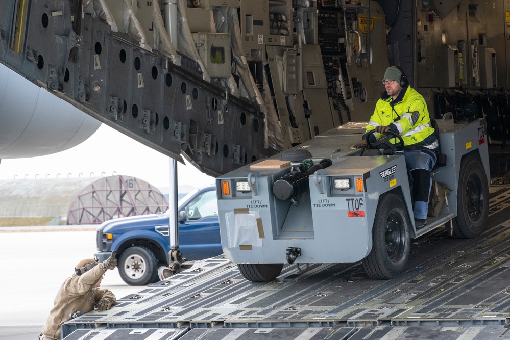 Spangdahlem Air Base receives supplies in support of theater ops