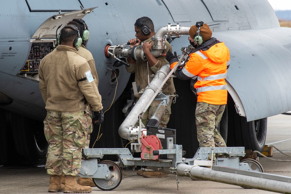 Spangdahlem Air Base receives supplies in support of theater ops