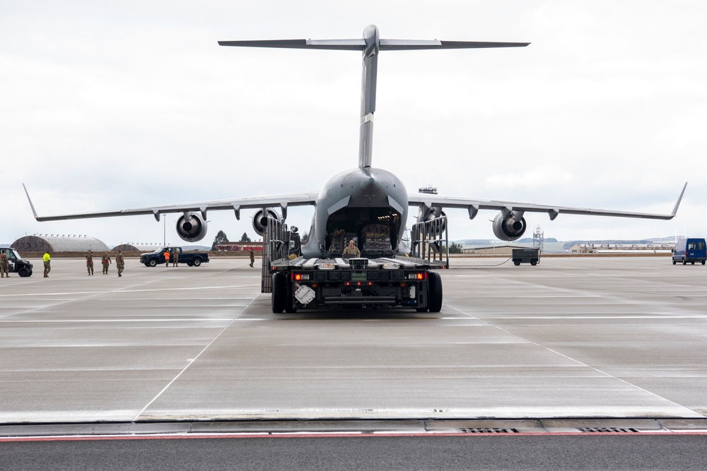 Spangdahlem Air Base receives supplies in support of theater ops