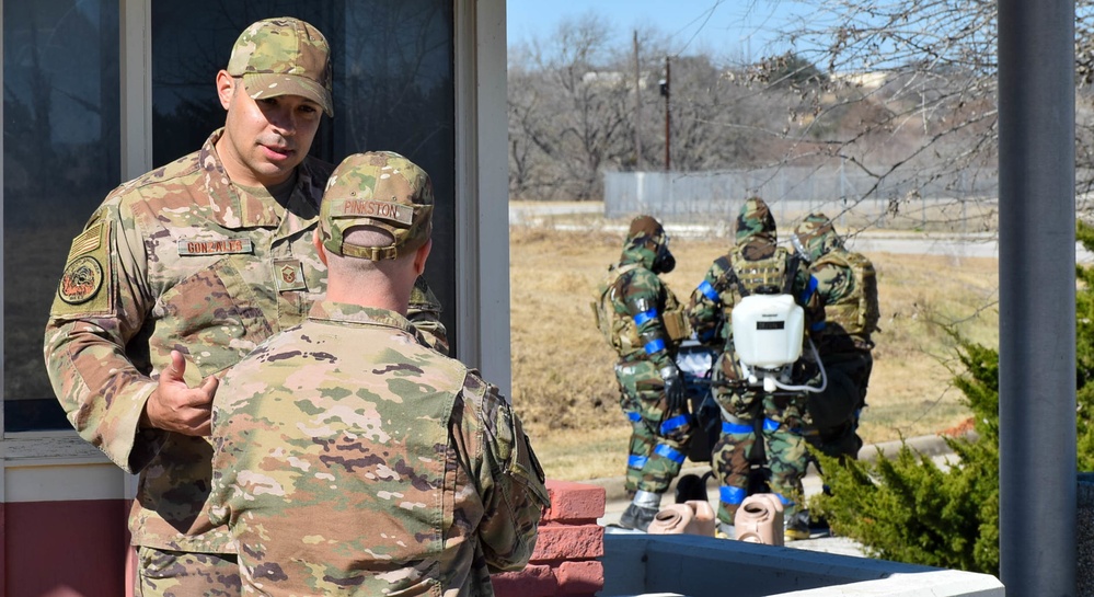 433rd CES performs Total Force explosive ordnance training
