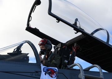 104th Fighter Wing takes Springfield Thunderbirds jerseys for a flight