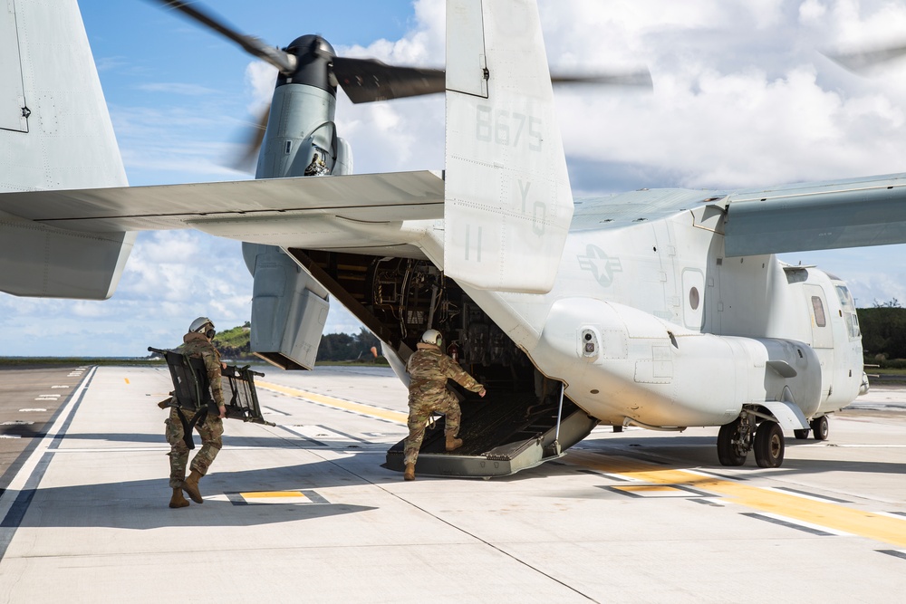 VMM-268 MEDEVAC Training with Army's 8th FRSD