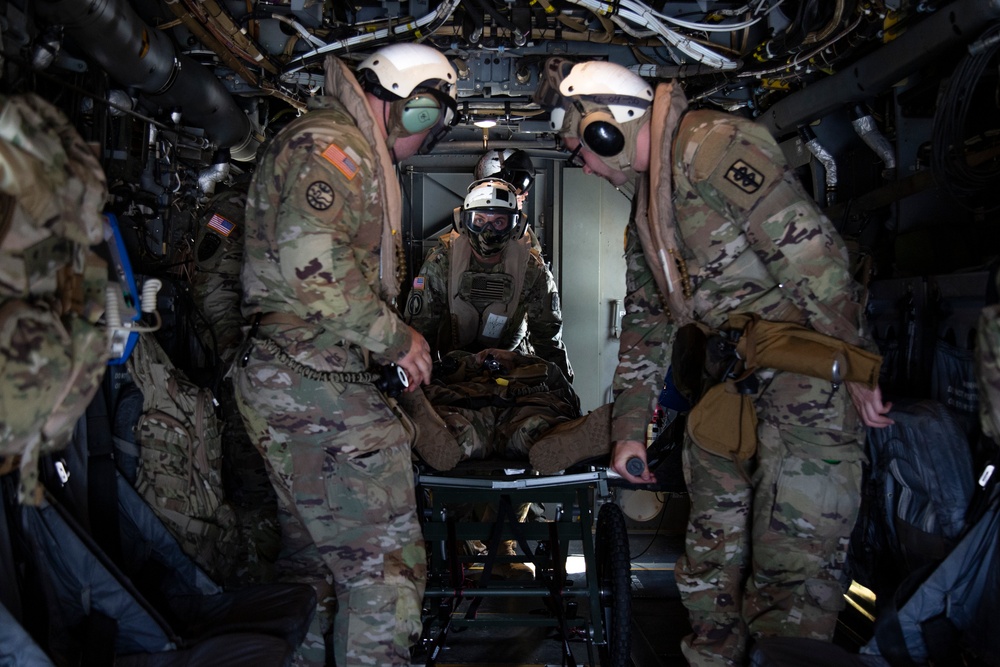 VMM-268 MEDEVAC Training with Army's 8th FRSD