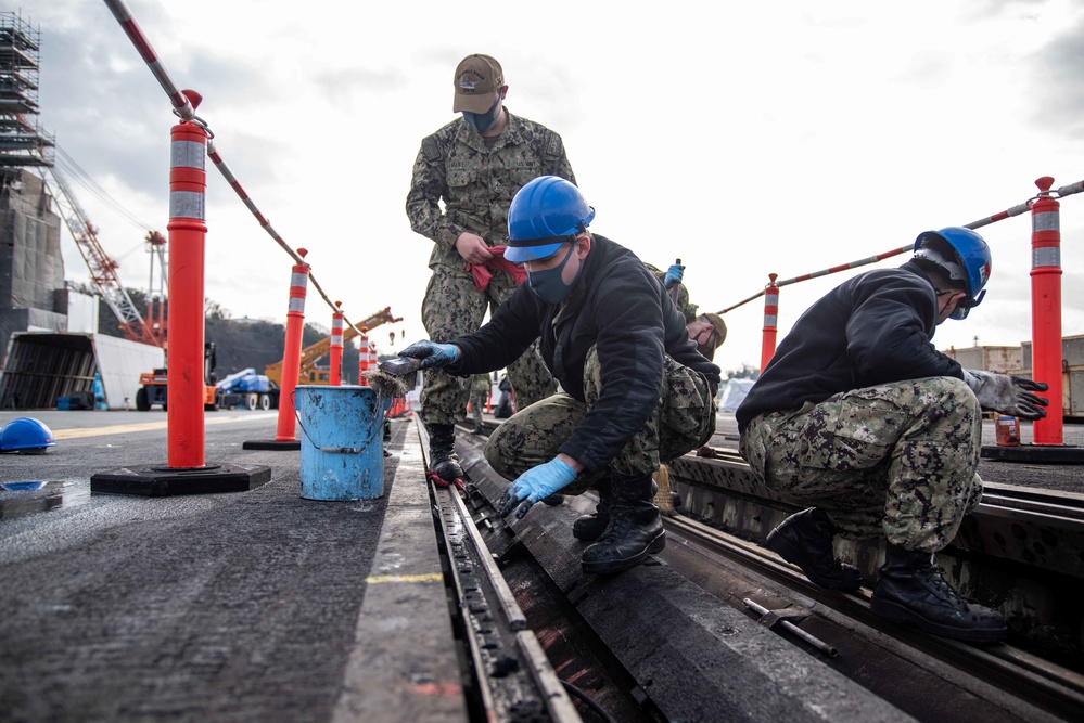 USS Ronald Reagan (CVN 76) Catapult Maintenance