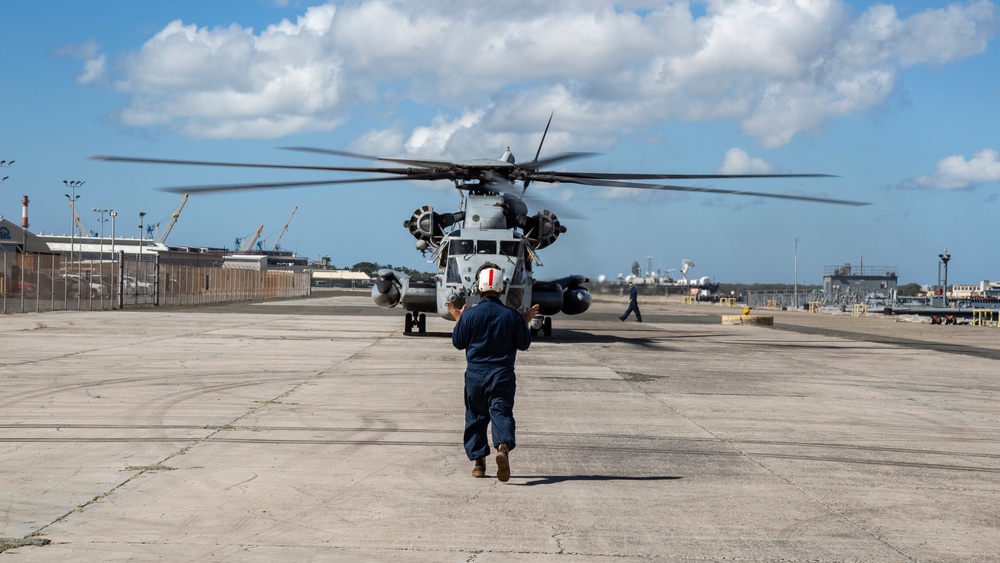 HMH-463 Pier Fly-on for Deployment for Training and Deactivation