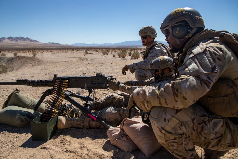 UAE Presidential Guard shoot unknown distance ranges at the Combat Center