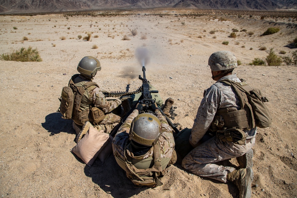 UAE Presidential Guard shoot unknown distance ranges at the Combat Center