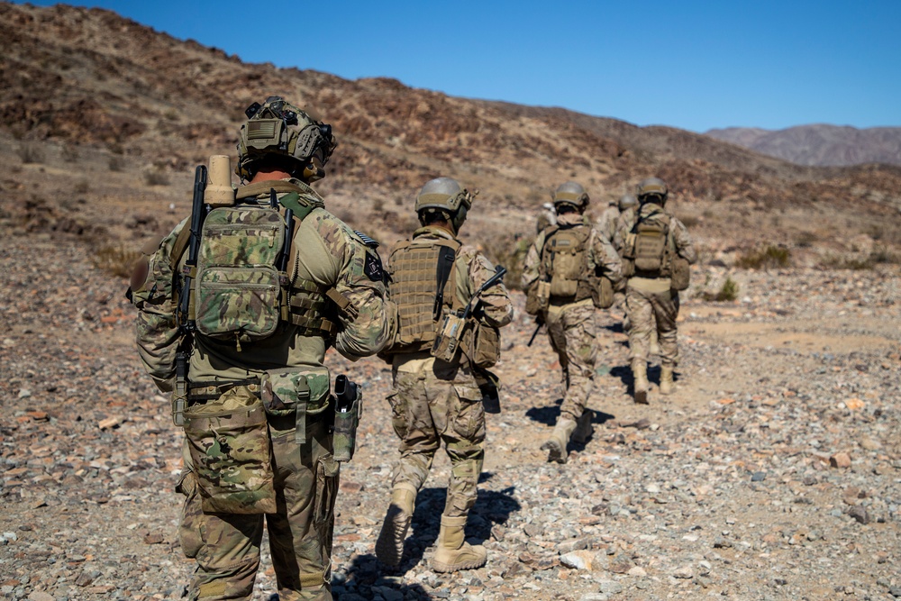 Marine Raiders and UAE Presidential Guard execute live fire training at the Combat Center