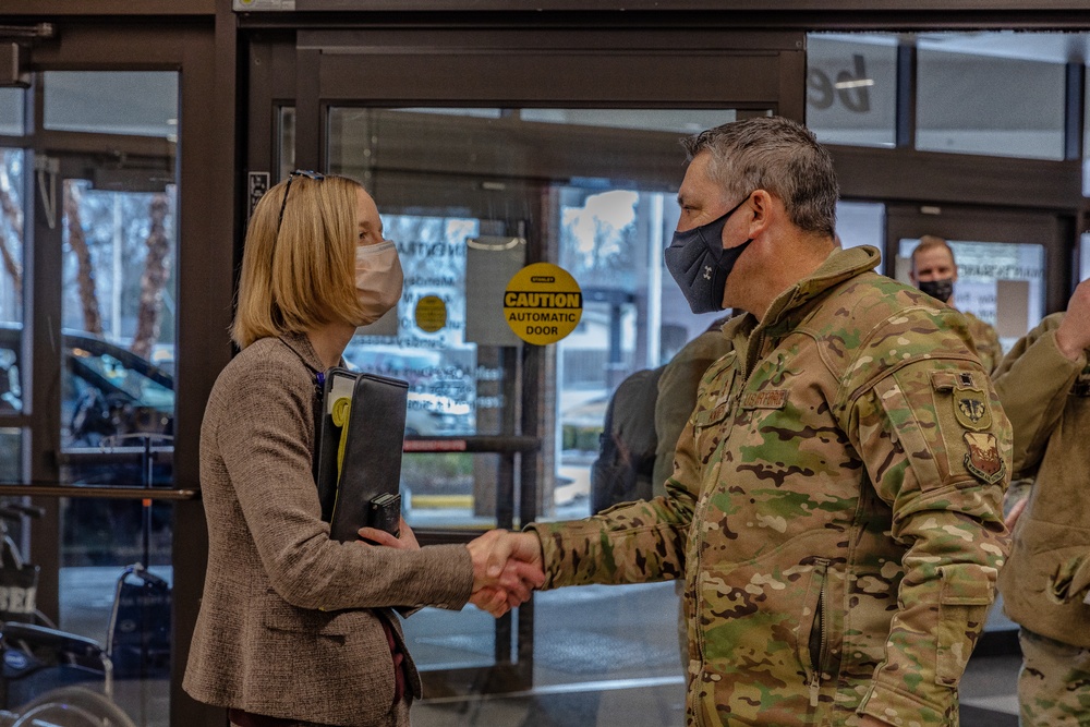 Wisconsin Adjutant General visits Bellin Hospital