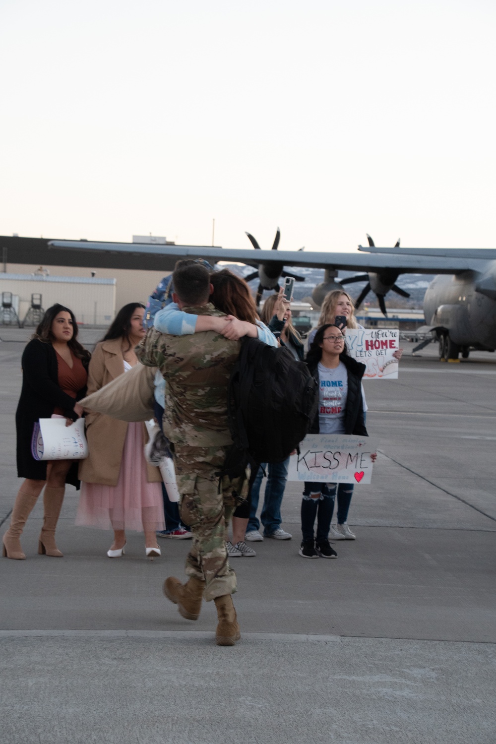 Welcome Home: High Rollers return from deployment