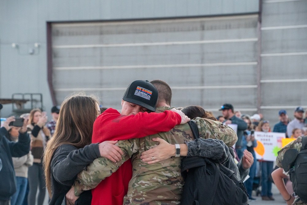 Welcome Home: High Rollers return from deployment