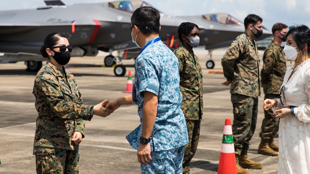 Singapore Airshow 2022: Republic of Singapore Air Force Chief visits the BATS